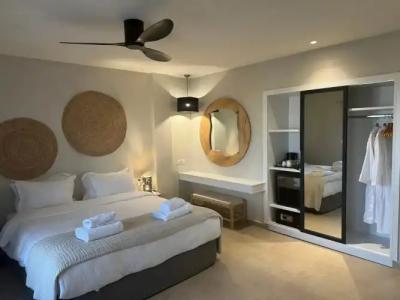 The Noverian Bios Santorini - 85