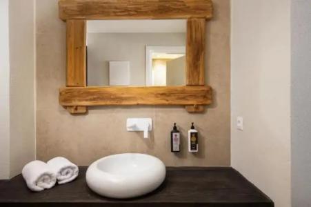 The Noverian Bios Santorini - 59