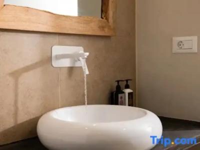 The Noverian Bios Santorini - 171