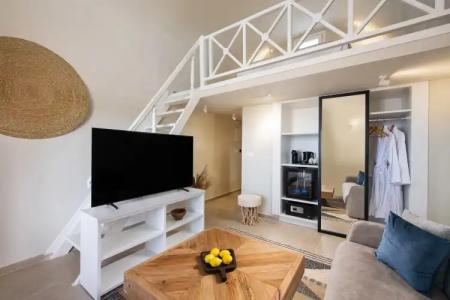 The Noverian Bios Santorini - 12