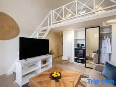 The Noverian Bios Santorini - 169