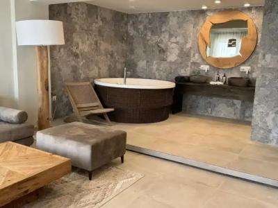 The Noverian Bios Santorini - 142