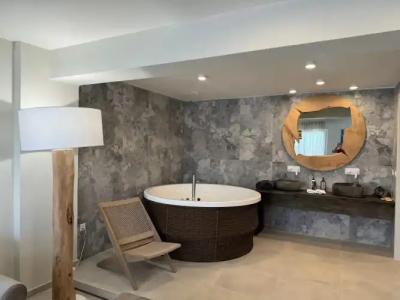 The Noverian Bios Santorini - 137