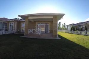 Private cottage in the "Karven 4 Seasons" resort