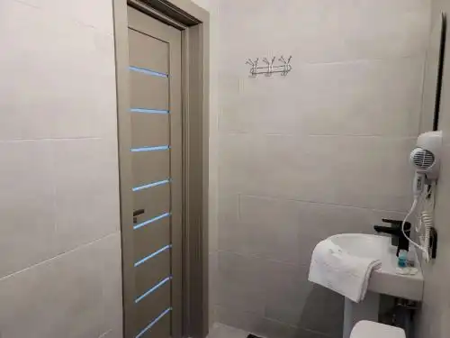 VIP - 16