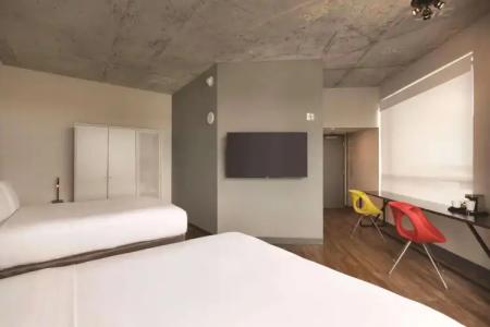 Kompose Boutique Miami Airport - 33