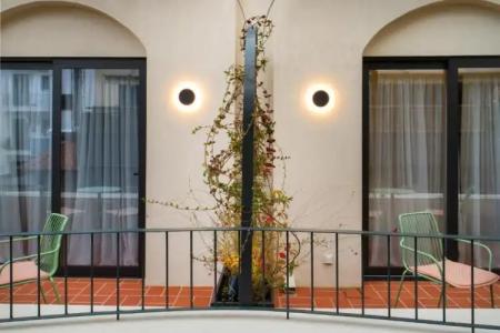 L'Avventura Athens - 8