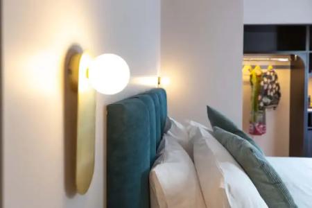 L'Avventura Athens - 10