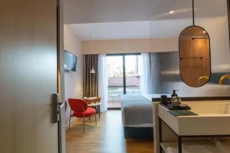 L'Avventura Athens - 37