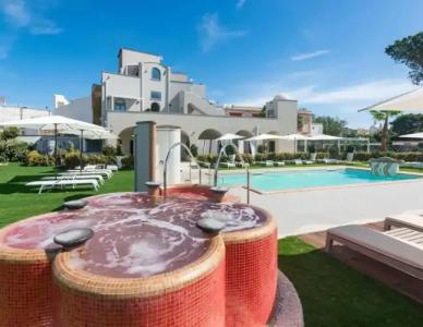 Insula Boutique - 12