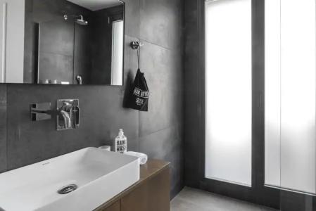 Play Theatrou, a member of Browns - 77