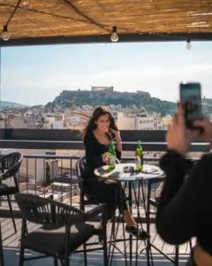 Play Theatrou, a member of Browns - 18