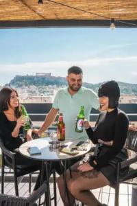 Play Theatrou, a member of Browns - 17