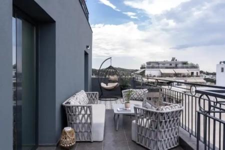 Play Theatrou, a member of Browns - 65