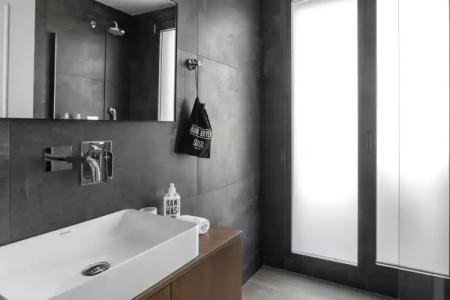 Play Theatrou, a member of Browns - 126