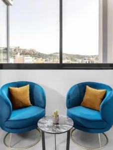 Play Theatrou, a member of Browns - 35