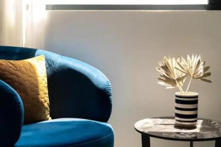 Play Theatrou, a member of Browns - 102