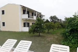 Amelia's Garden, Kavos