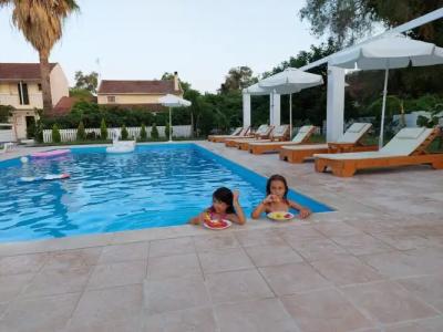 Amelia's Garden - 10