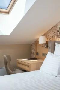 CALVARY & Restaurant Vilnius - 93