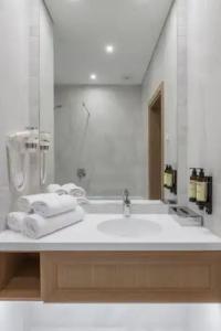 CALVARY & Restaurant Vilnius - 96