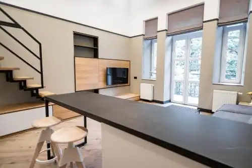 Duke Apartments - 20