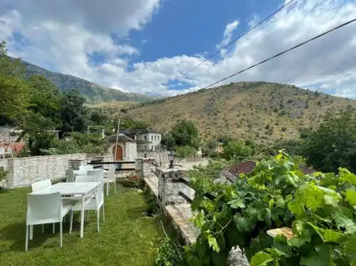 Bujtina Maria Mini-hotel - 27