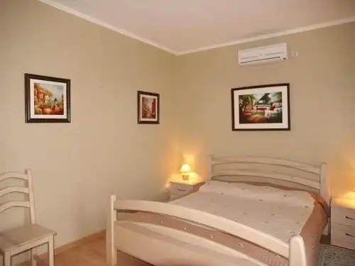 Mini-otel "Zolotoy Lev" - 25