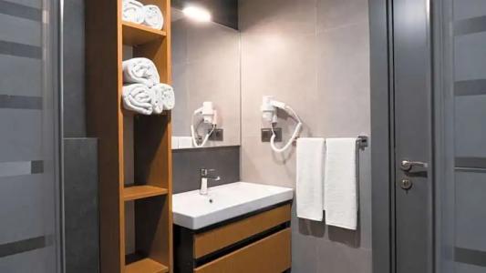 Opera Suites Apart - 173