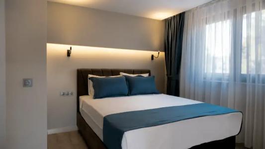 Opera Suites Apart - 100