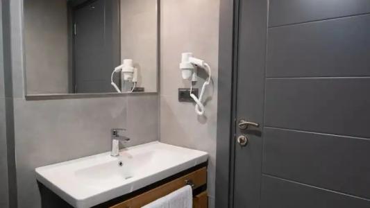 Opera Suites Apart - 130