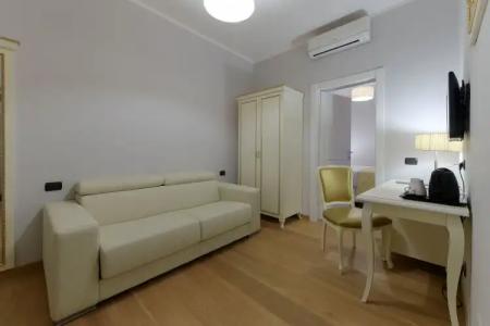 Gravina Suite Frattina - 12