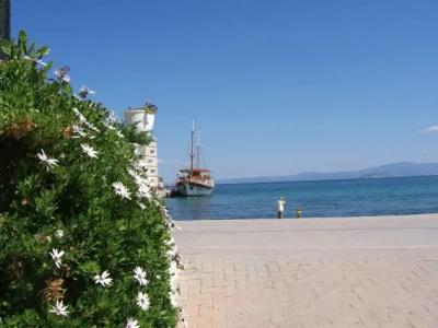 Pefki Deluxe Residences - 20