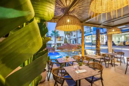 Pefki Deluxe Residences - 24