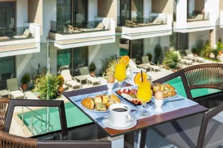 Pefki Deluxe Residences - 9