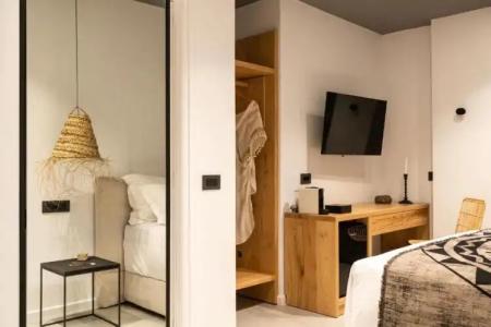 Lemon Suites Santorini - 37