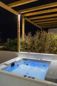 Lemon Suites Santorini - 11