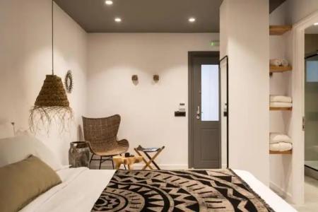 Lemon Suites Santorini - 35