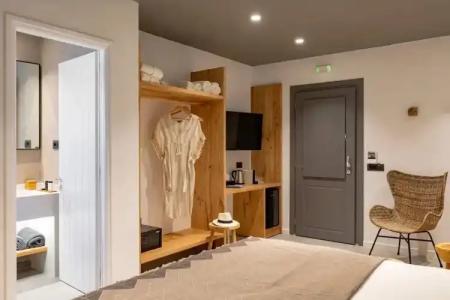 Lemon Suites Santorini - 34