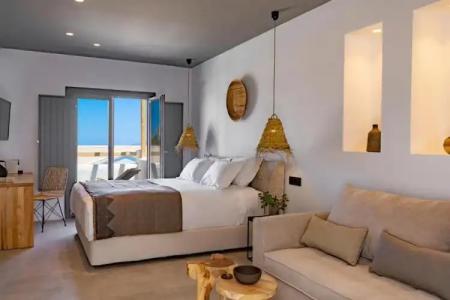 Lemon Suites Santorini - 45