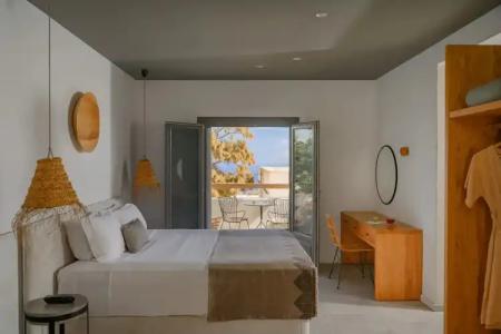 Lemon Suites Santorini - 42