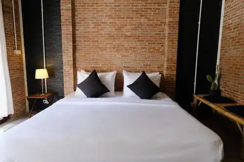 Samatha Bed & Breakfast - 9