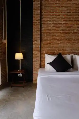 Samatha Bed & Breakfast - 8