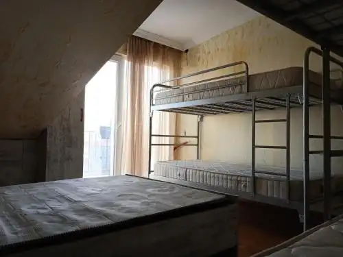 Chase Dream Hostel - 36