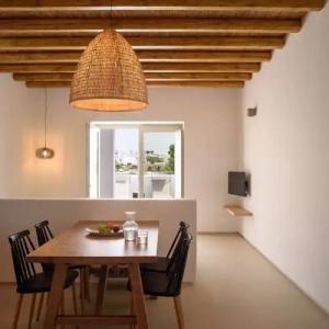 Este Luxury Suites - 17