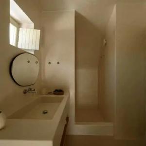 Este Luxury Suites - 33