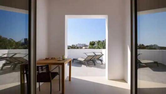 Este Luxury Suites - 30