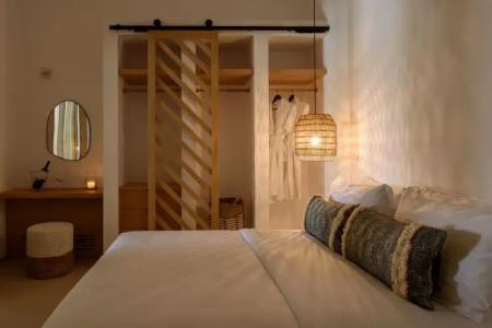 Este Luxury Suites - 24