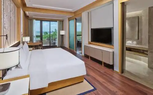 HUALUXE Suzhou Bay Hot Spring Resort, an IHG - 99