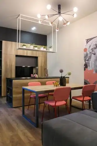 Apartments на Трояндовій - 3